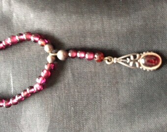 Vintage/vintage necklace/vintage garnet/vintage red/ Genuine Garnet Necklace/red necklace/gemstone necklace/sterling necklace/silver