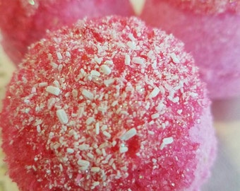 Feeling Sexy. You SEXXXY THING! Pure Seduction Bath Bomb. Sexy. Sex Attractant. Provocative Scent. Sensual Bath. Pheromones Bath Bombs.