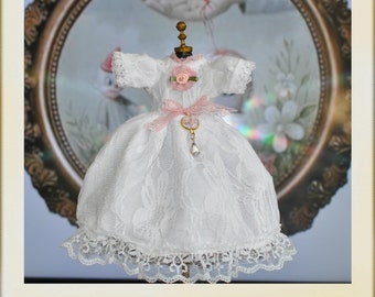 Blythe Victorian Style Lace Dress Mark Ryden Inspiratiom