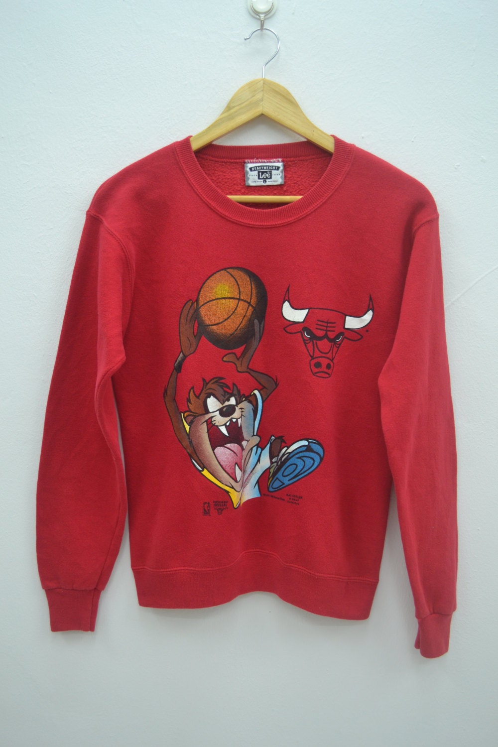 Chicago Bulls Sweatshirt Vintage 90's Chicago Bulls Taz