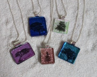 Necklace tree dichroique