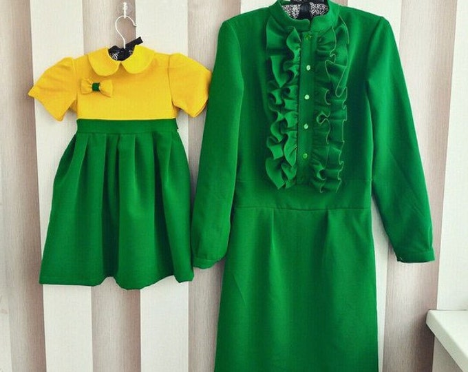 Cotton Christmas mother daughter matching midi dress, Green sleeve matching outfits Knee length dress, dress for mother and daughter