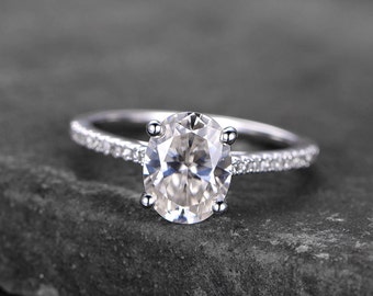 Sterling silver ring/Oval shaped Cubic Zirconia engagement ring/CZ wedding ring/promise ring/Xmas gift/Can custom design gems/stacking ring
