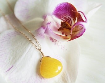 Yellow Jade Necklace, Gold Jade Pendant, Yellow Necklace, Yellow Gemstone Necklace, Nephrite Necklace, Yellow Pendant, Yellow Stone Necklace