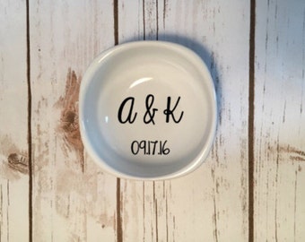 Personalized Wedding Ring Dish, Custom Ring Dish, Wedding Date Ring, Engagement Date Ring Dish, Couples Initials Ring Dish