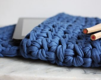 Chunky Knit Ipad case, Chunky Knit Tablet Case, T shirt yarn Ipad sleeve, T shirt yarn Ipad cover, Chunky Knit Tablet Sleeve, Jersey yarn