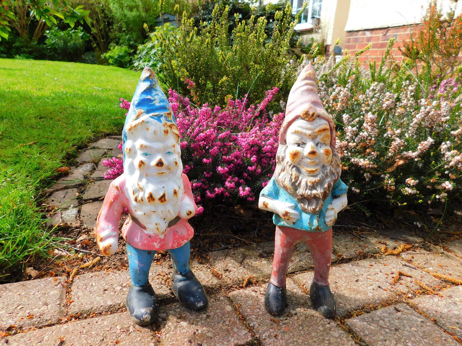 karmaredesign: Antique Cast Iron Garden Gnomes