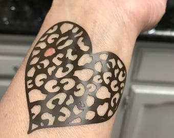 LipSense Inspired Cheetah Print Heart-shaped Stencils