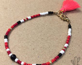 Tassel Pompon Seed beads Bracelet FriendshipBracelet Fluro pink tassel fluo BeadedBracelet Kid and Woman Red Black Gold Gift Feminin Girl