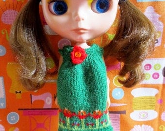 SALE Was 12 Now 8. Blythe Cute Flowery Smock Dress - Green
