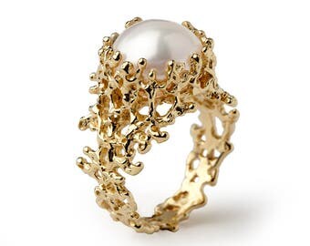 CORAL Gold Pearl Ring, Gold Pearl Engagement Ring, Organic Gold Ring, Large Pearl Ring, Freshwater Pearl Ring
