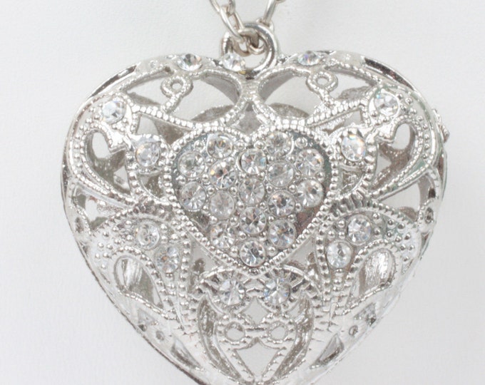 Filigree Heart Pendant Necklace Clear Rhinestones Chunky 28 Inch Chain Vintage