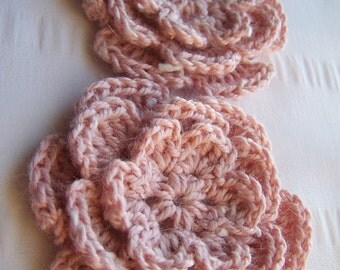 Flower crochet motif 2.5 inch wool blend pink set of 2