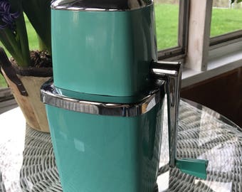 Aqua ice crusher, teal ice crusher