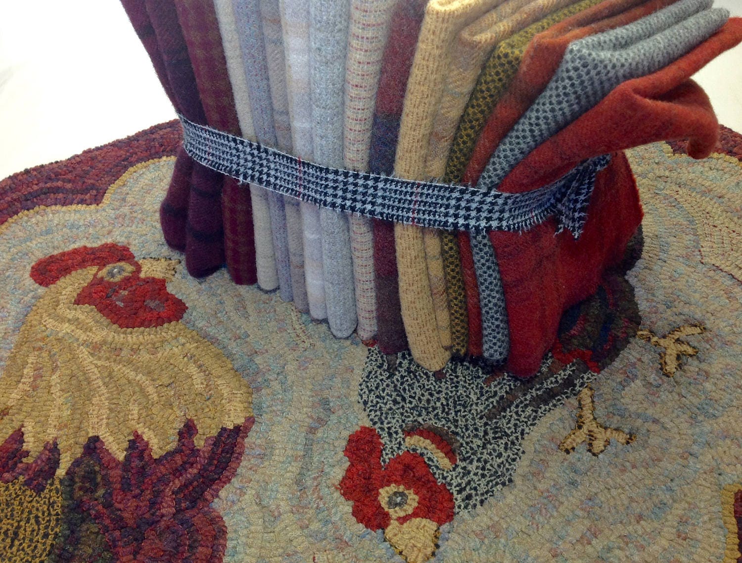 Rug Hooking WOOL PACK for Two Chickens 26 x 38
