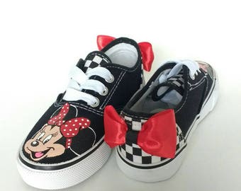 Sale* Minnie Mouse Sneakers size 11