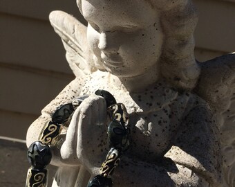 SUMMER SALE:Black and gray beaded bracelet on stretchy cord