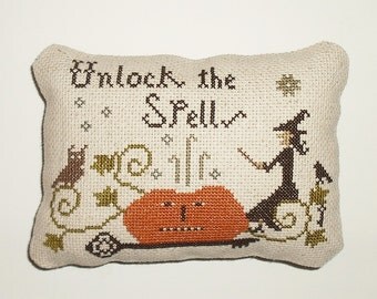 Completed Cross Stitch Primitive Halloween Pinkeep Tuck