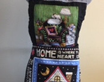 WOW! Mary Englebriet Apron - Black Fabric with Black - White Ribbon with Mary Englebreit Panel
