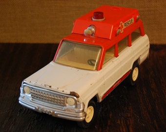 Vintage Metal Tonka Toy Jeep Rescue Truck, vintage toy truck, vintage toy Jeep, tonka jeep wagoneer, collectible tonka toy truck