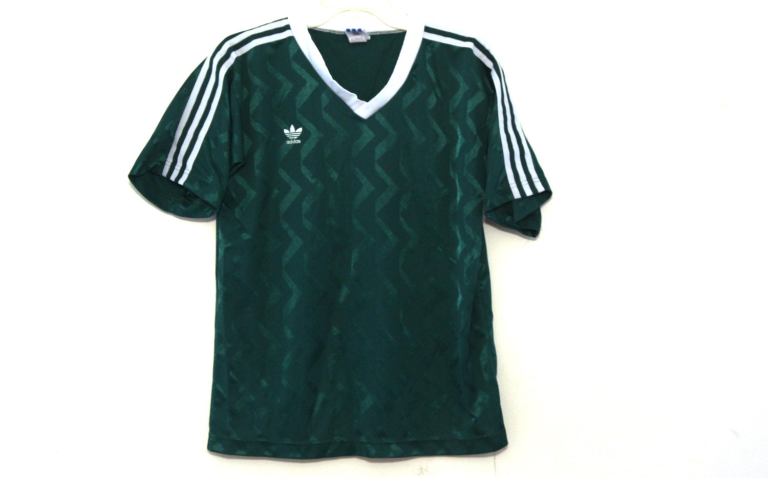 90s adidas t shirt