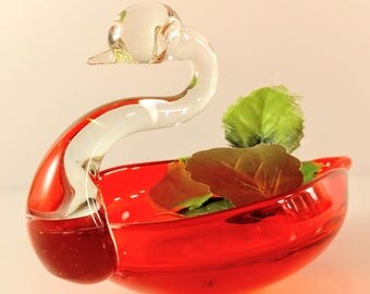 Vintage Duncan and Miller Hand Blown Clear and Orange Art Glass Swan Decorative Bowl/Candy Dish. Mid Century Decor. Collectibles.