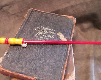 Gryffindor colors inspired Harry Potter wand