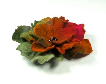 Flower brooch, felted brooch, felted flower, Feltmondo