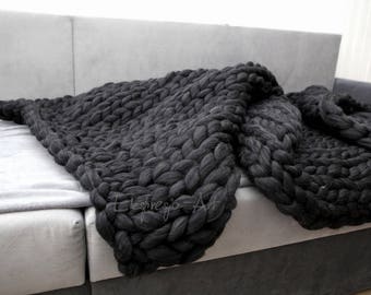 BIG chunky Wool knit blanket 100x200cm , black melange, arm knitting, home prop