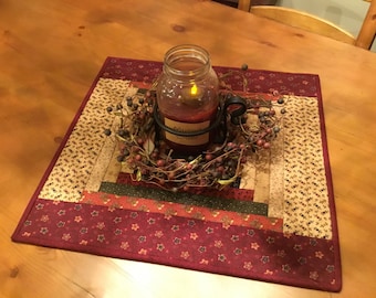 Quilted Table Topper / Country Decor / Primitive / Court House Steps / Item #2038