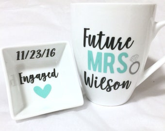 Personalized Engagement Gift Set, Engagement Gift, Gift for Bride, Future Mrs Gift, Ring Dish, Gift for Fiancé, Engaged, Engagement Gift Set
