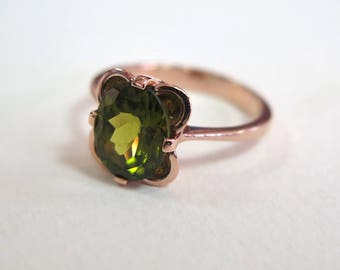 Peridot Ring - 14k Peridot Ring - Gold Vintage Ring -Peridot Vintage Ring - Vintage Peridot Ring - Rose Gold Ring - Green Peridot Jewelry