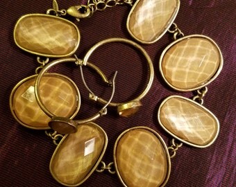 Bracelet & Earrings Set / Avon