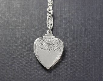 1920's Art Deco Sterling Silver Heart Locket Necklace, Small Vintage Photo Pendant with Special Filigree Chain - Splendid
