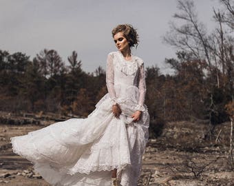 70s Boho Wedding Dress / Hippie Prairie Tiered Wedding Maxi Dress/ Victorian Dress /Victorian Wedding Gown/ Size S/M