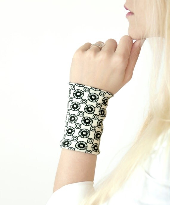 Fabric Bracelets Cuff Wrist Stretch Cuffs Ivory Black Wrist
