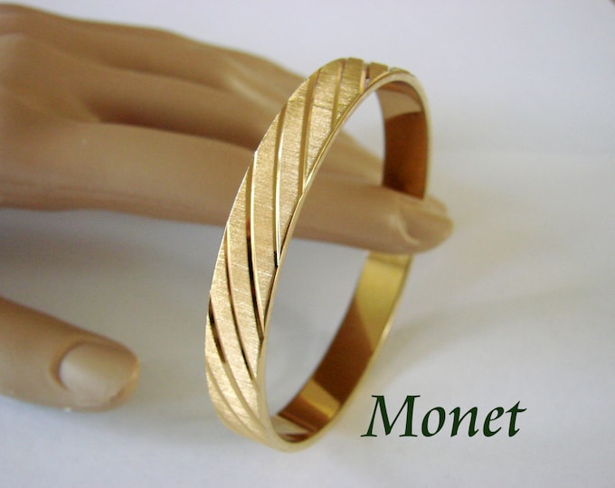 Retro Monet Designer Signed Textured Goldtone Bangle Bracelet Jewelry Jewellery