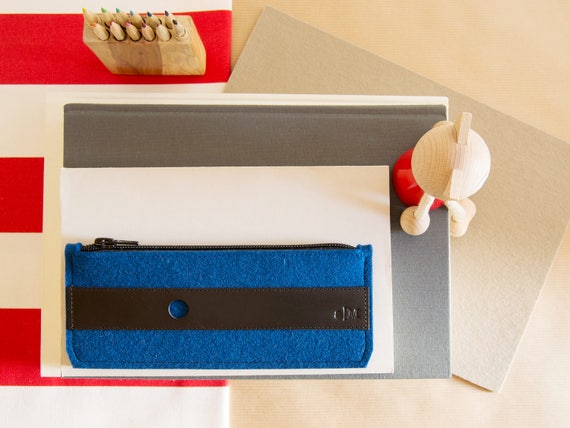 Felt and leather PENCIL CASE / sunglasses case / blue pen holder / blue case / wool felt / made in Italy