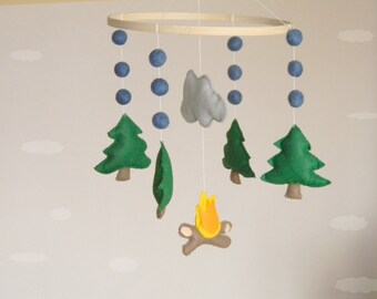 Pine tree baby mobile Camping nursery mobile Woodland baby mobile Cot mobile Hanging crib mobile Boy mobile Girl mobile Felt balls