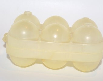 Polish White Transparent Plastic Egg Holder Egg Carrier Soviet Egg Basket Egg Storage Eggs Holder for 6 Eggs White Plastic Container USSR