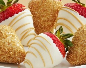 Vegan chocolate covered strawberries. Don't forget Mom. Mothers day is right around the corner!