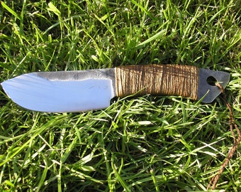 Handforged knife - perfect for gift, EDC, hunting, bushcraft or other outdoor activities