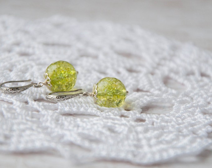 Green quartz earrings, Green earrings, Gift exchange idea, Olive earrings, Olive green earrings, Light green earrings