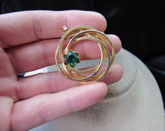 Vintage Goldtone Green Rhinestone Pin