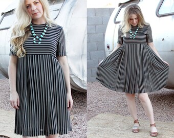 90's Striped Pleated Shift Dress, Women's size S/M
