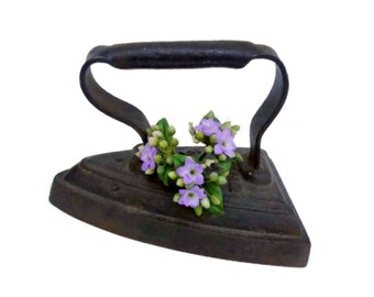 Mid Victorian Lyng Flat Iron. Antique Sad Iron. Antique Door Stop.