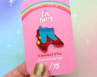 Wizard Of Oz Pin - Ruby Slippers Pin - Wizard Of Oz Gift - Gift For Mum - Gift For Her, Lapel Pin - Enamel Pin - Theatre Gift - Wicked Gift