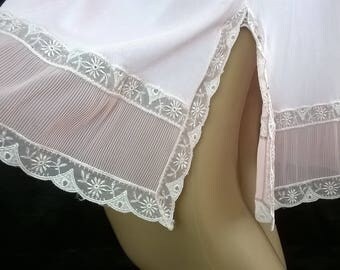 Vintage Lace Slip Dress Pink Slip 1970's Vintage Lingerie 70s Lace Nightie Nightgown Size Small