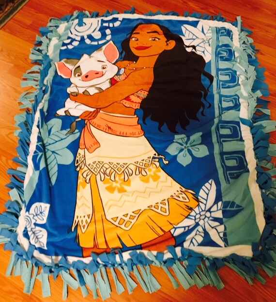 MOANA Custom Hooded Blanket – T-Shirt Store