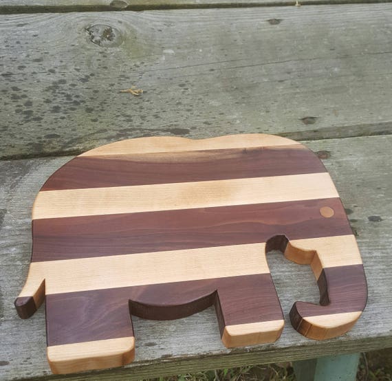 Elephant Cutting Board/ Maple Cutting Board/ Animal Cutting Board/ Walnut Cutting Board/ Wooden Cutting Board/ Elephant Chopping Block/